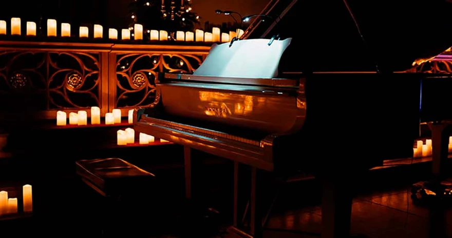 «Концерт при свечах. Бах. Токката и фуга ре минор. Моцарт. Lacrimosa. Григ. Пер Гюнт»